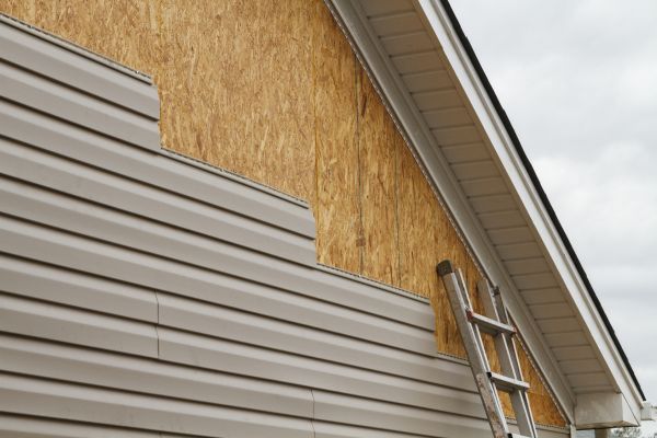 Loose Siding Replacement in New Baltimore